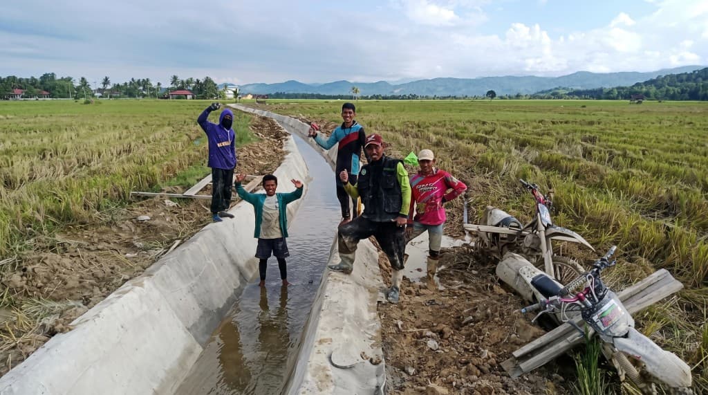Saluran irigasi selesai dengan Ganvex Mat